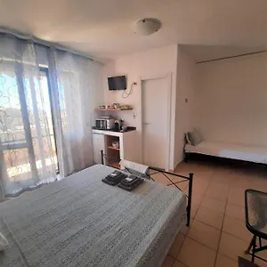 Nocleg ze śniadaniem White, Alghero