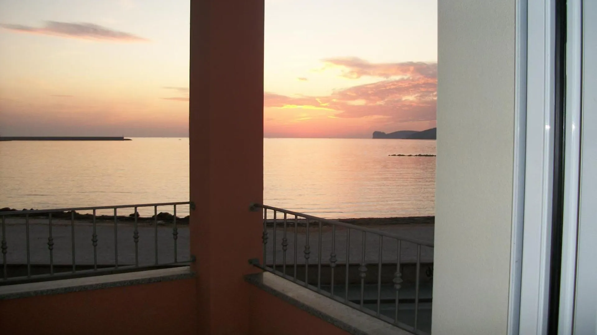 Guest House Sea Rooms Alghero 2*,  Włochy